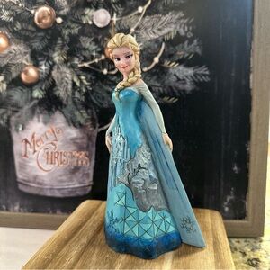 Jim Shore Disney Traditions Enesco Elsa Fortress of Frost 4046035